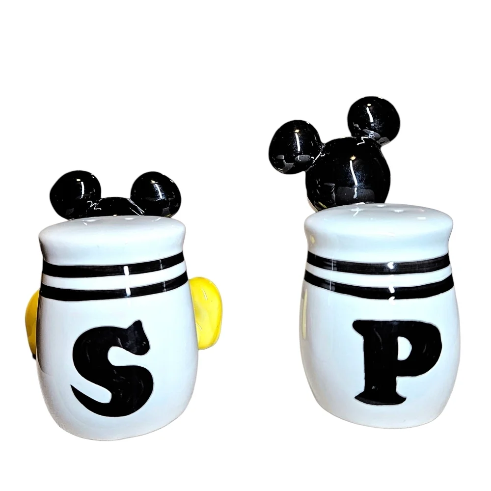 Disneyana Collectible Mickey Mouse Salt & Pepper Shaker Set Gibson Retro Pie Eye